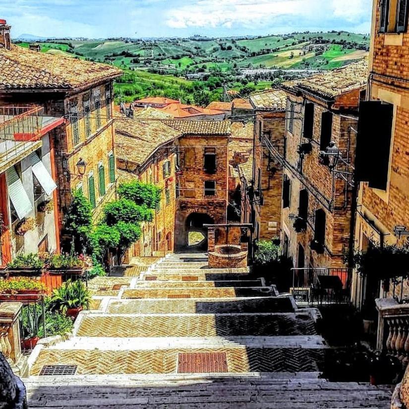 Monte San Vito Agriturismo Rosa Antica מראה חיצוני תמונה