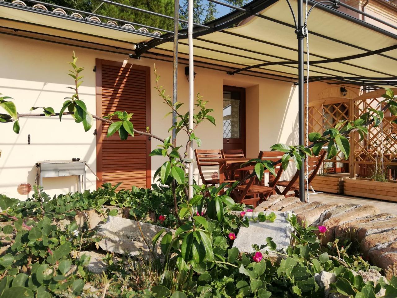 Monte San Vito Agriturismo Rosa Antica מראה חיצוני תמונה