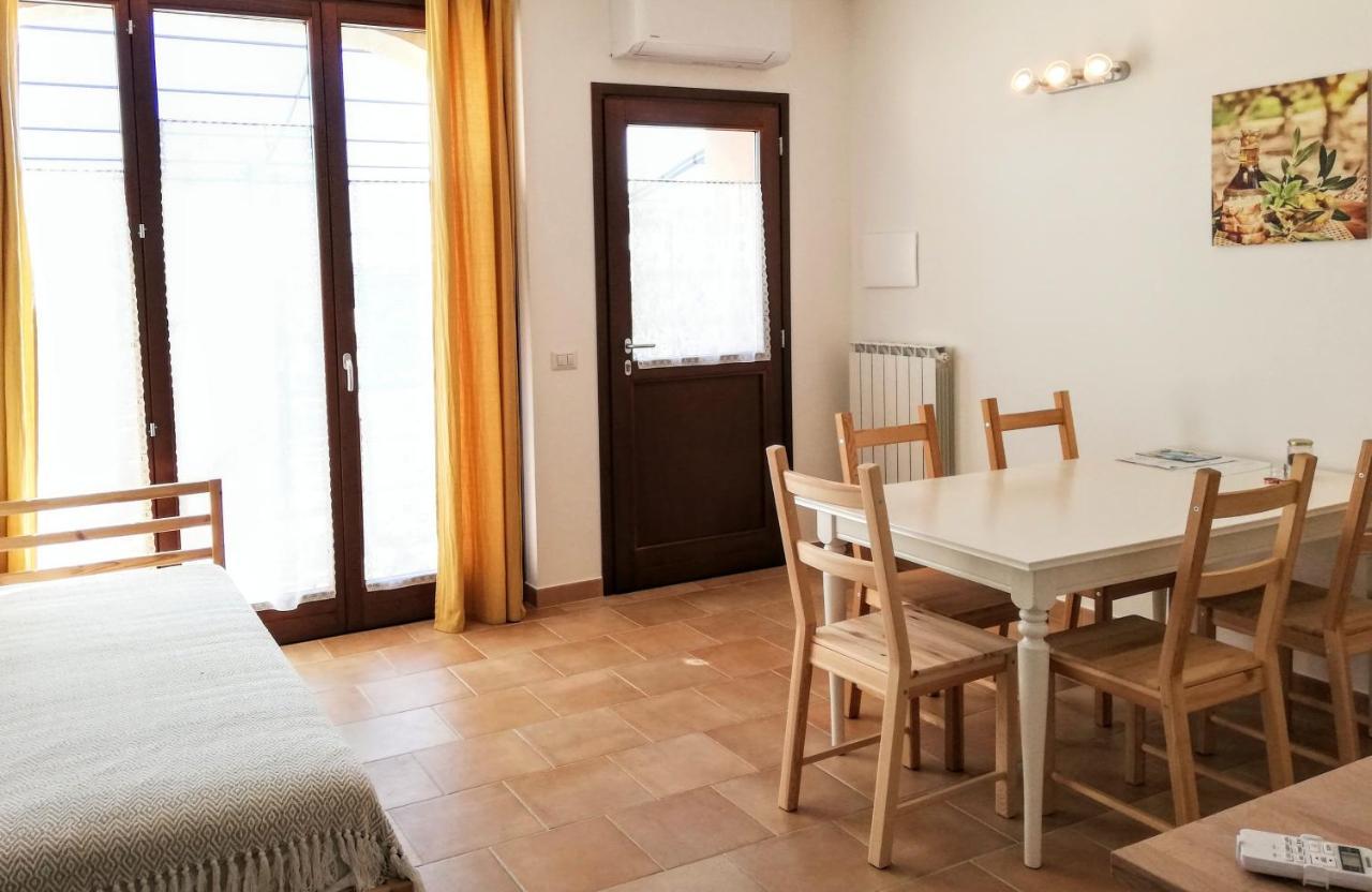 Monte San Vito Agriturismo Rosa Antica מראה חיצוני תמונה